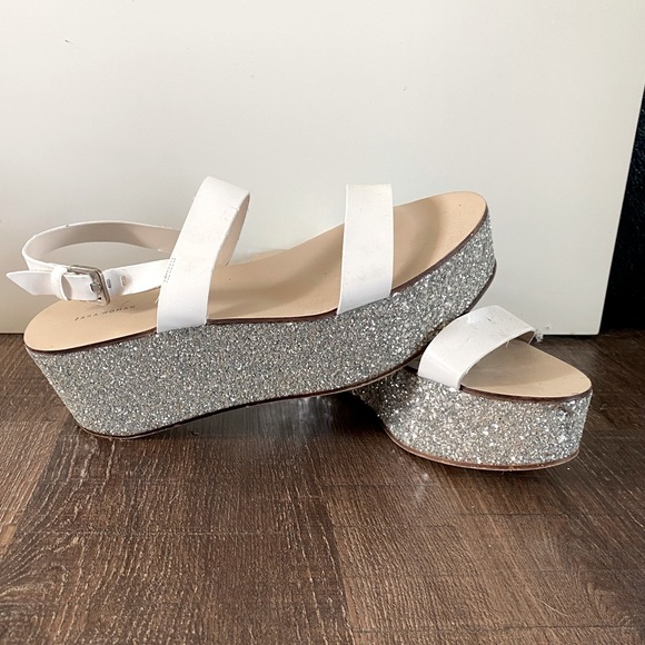 ZARA size 10 sandals